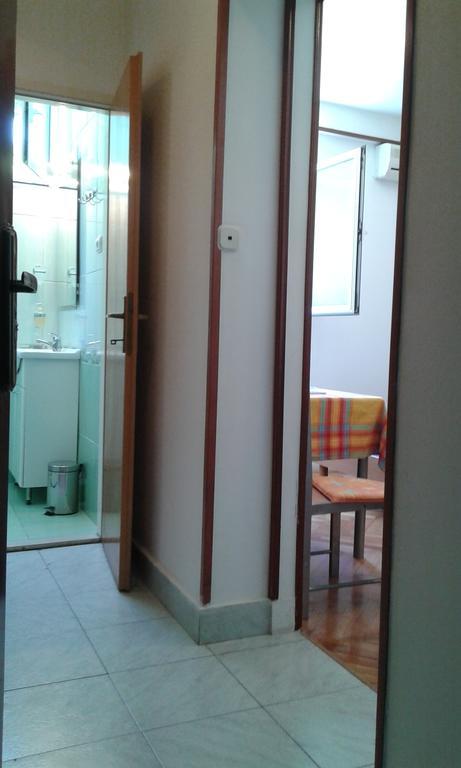 Apartments Villa Ladini Split Room photo